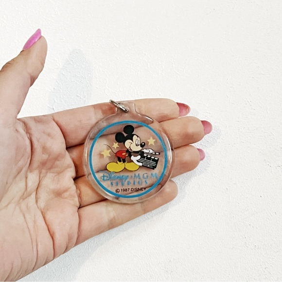 Vintage | Disney Studios Keychain - Picture 3 of 3